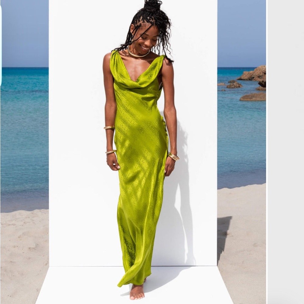NAVARRA DRESS LIME